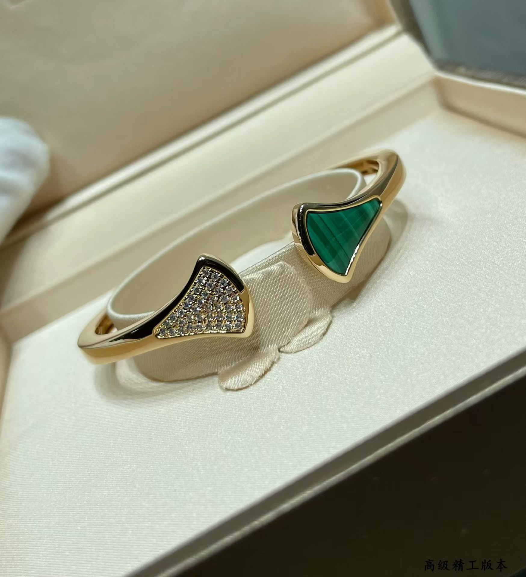 Bvlgari Divas' Dream Bracelet Bangle - Original Replica Club