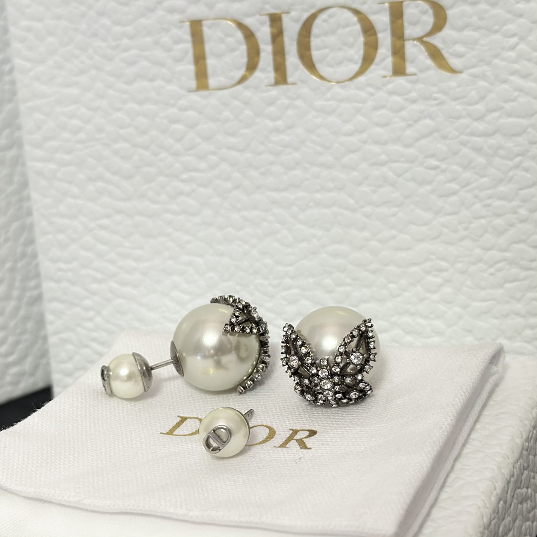 Dior Butterfly Paved on Pearl Stud Earrings - Original Replica Club