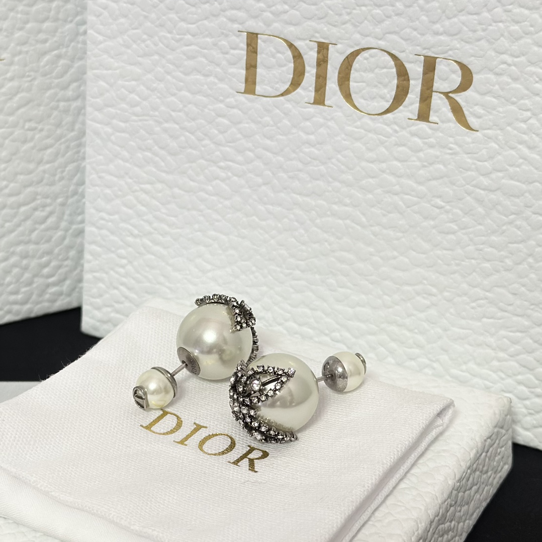 Dior Butterfly Paved on Pearl Stud Earrings - Original Replica Club