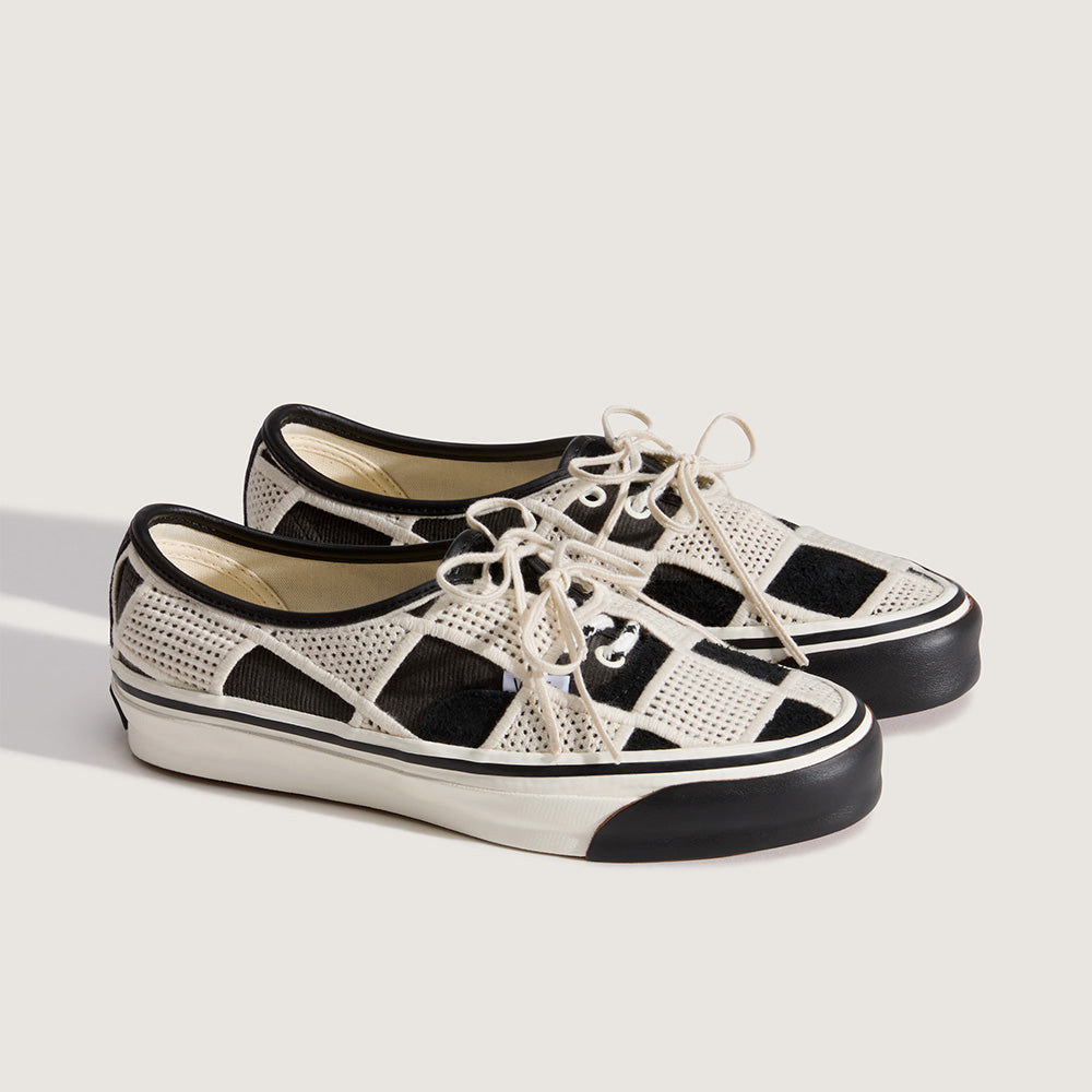 Vans - Lx Authentic 44 - Noir & Egret