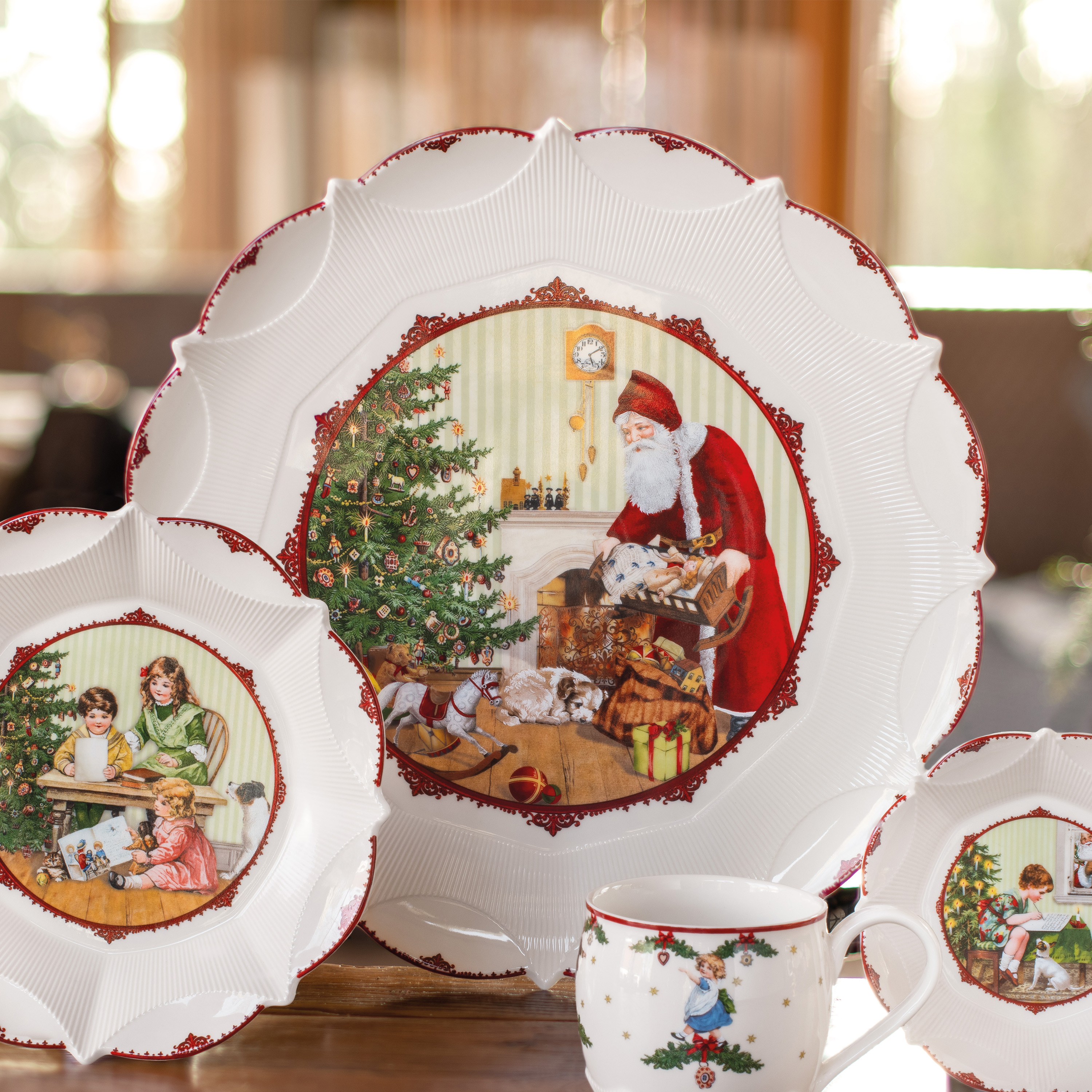 Villeroy & Boch Toy's Fantasy Cake platter
