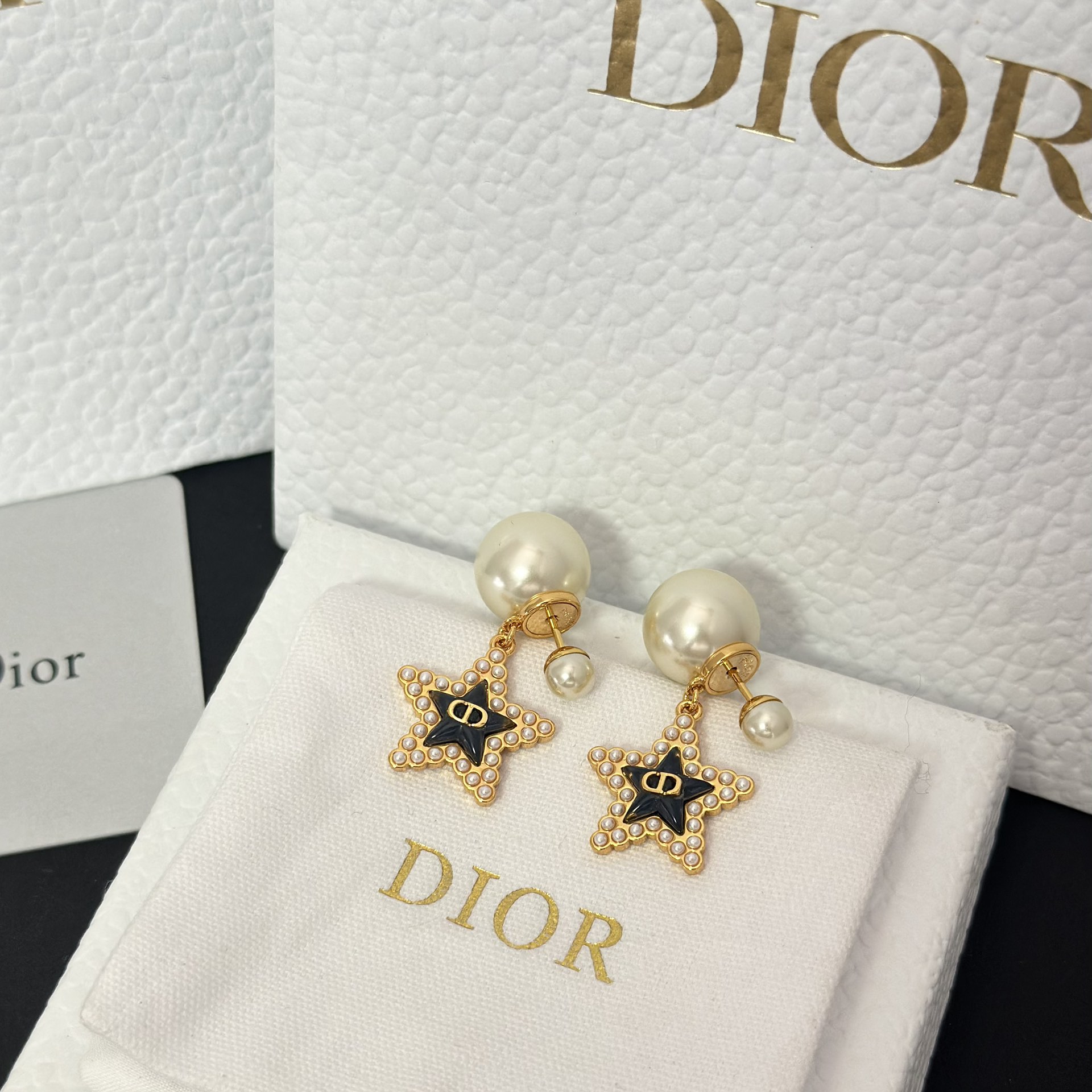 Dior Black Star Pearl Earrings - Original Replica Club