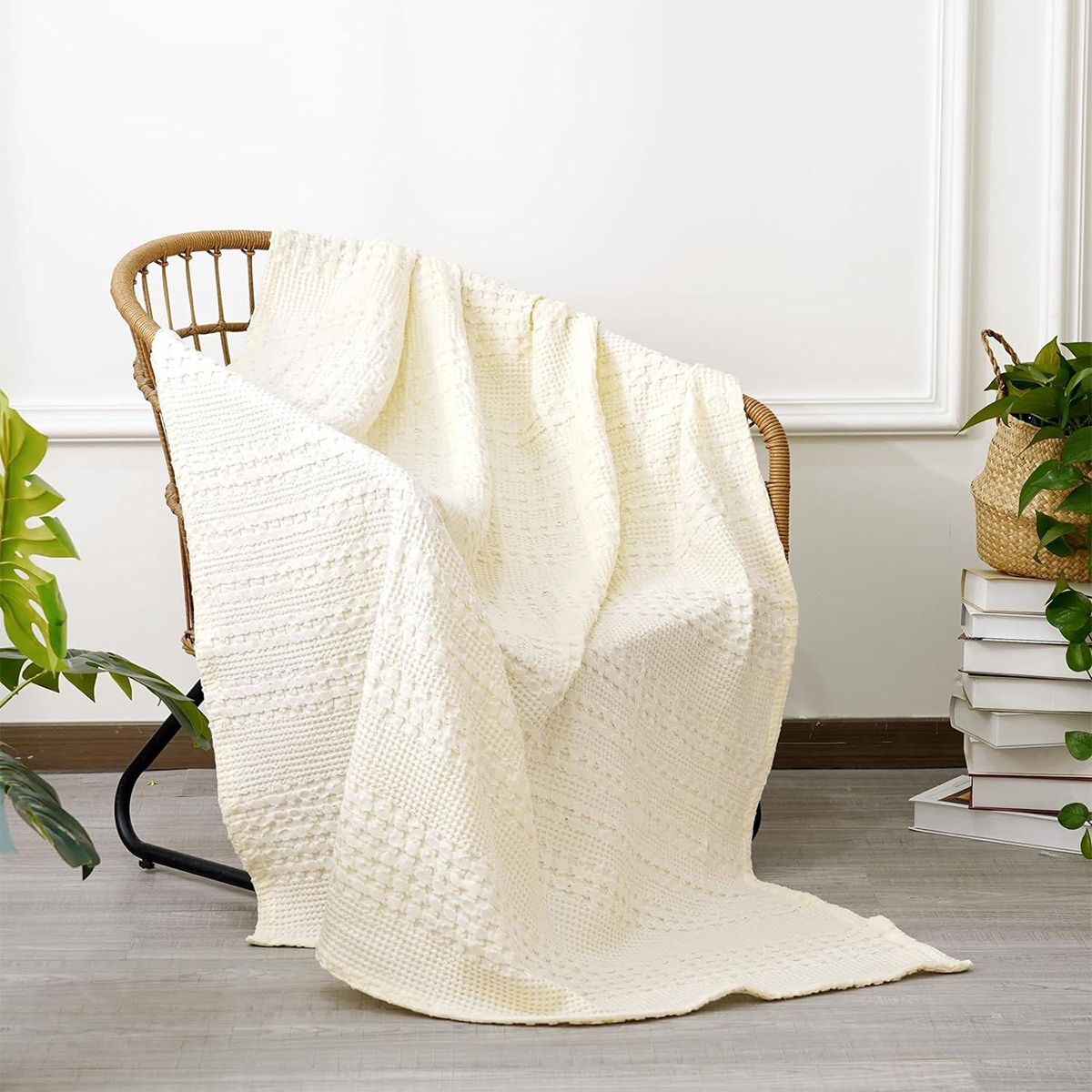 100% Cotton Waffle Knitted Throw Blanket Solid Color Eco-Friendly Summer Waffle Blanket for Cozy Evenings & Home