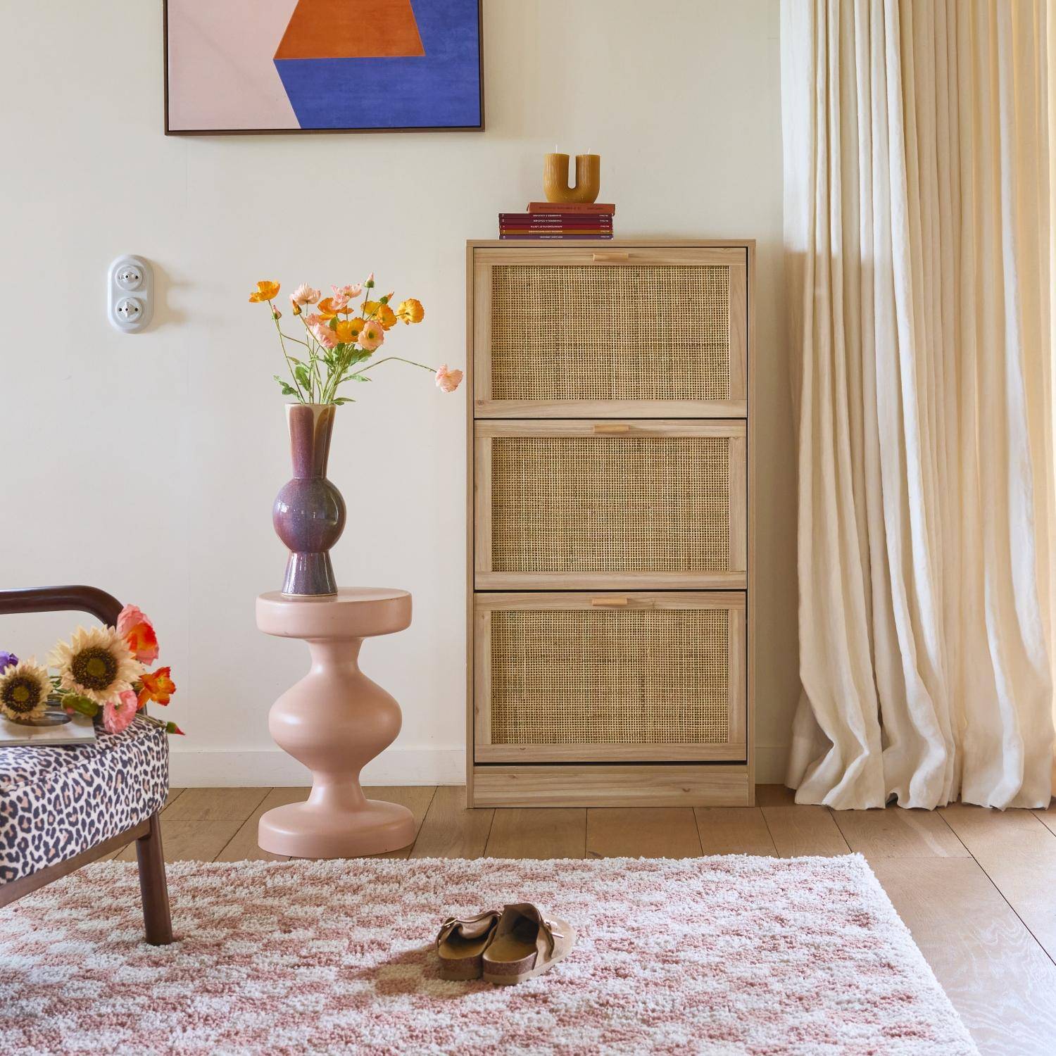 Camargue - Mueble zapatero de 3 puertas con decoración de caña y madera