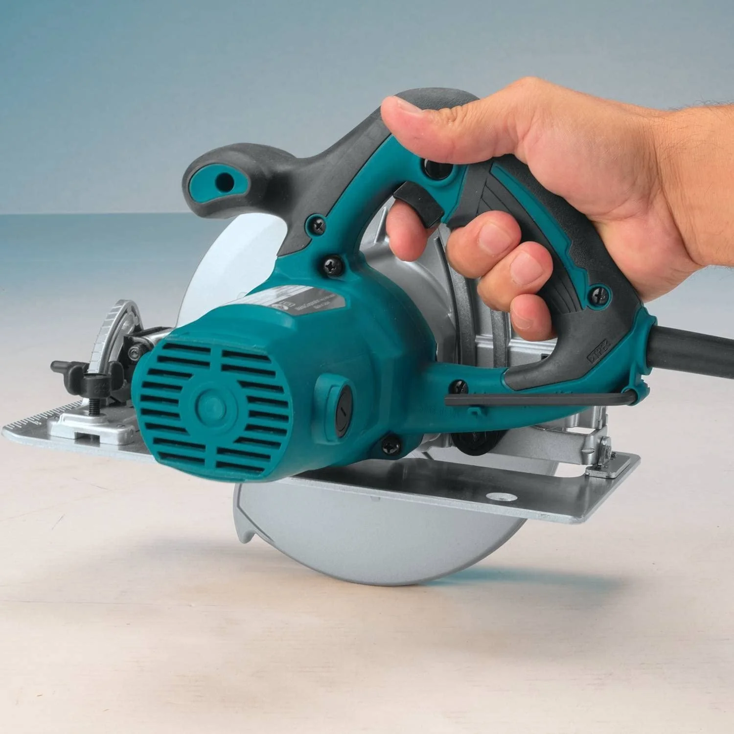 Makita HS7600 Circular Saw, 7-1/4" - Image 4