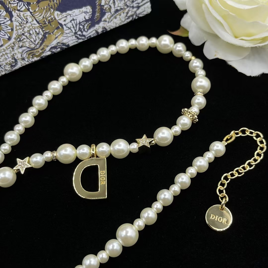 Dior Letter D Pendant Pearl Necklace - Original Replica Club