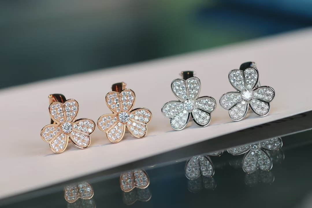 VCA Frivole Earrings - Small - Original Replica Club