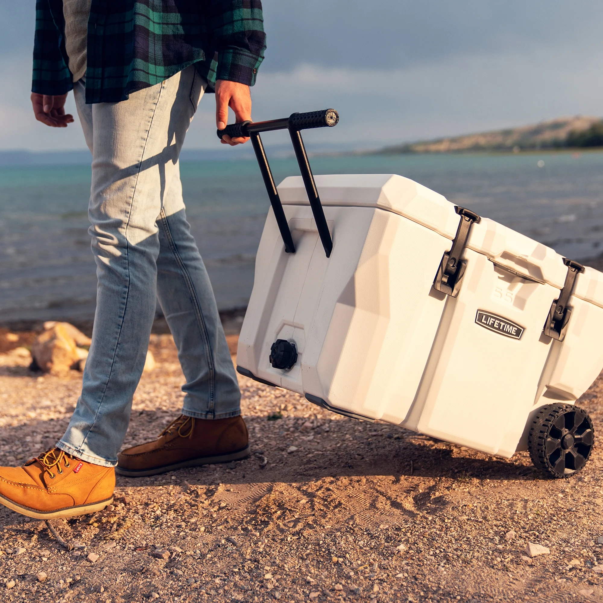 Lifetime 55 qt Bear-Resistant Camping Cooler Wheeled, Premium High Performance, Ice Retention, Hard Cooler, 60 Can Capacity, White (91072) - Image 9