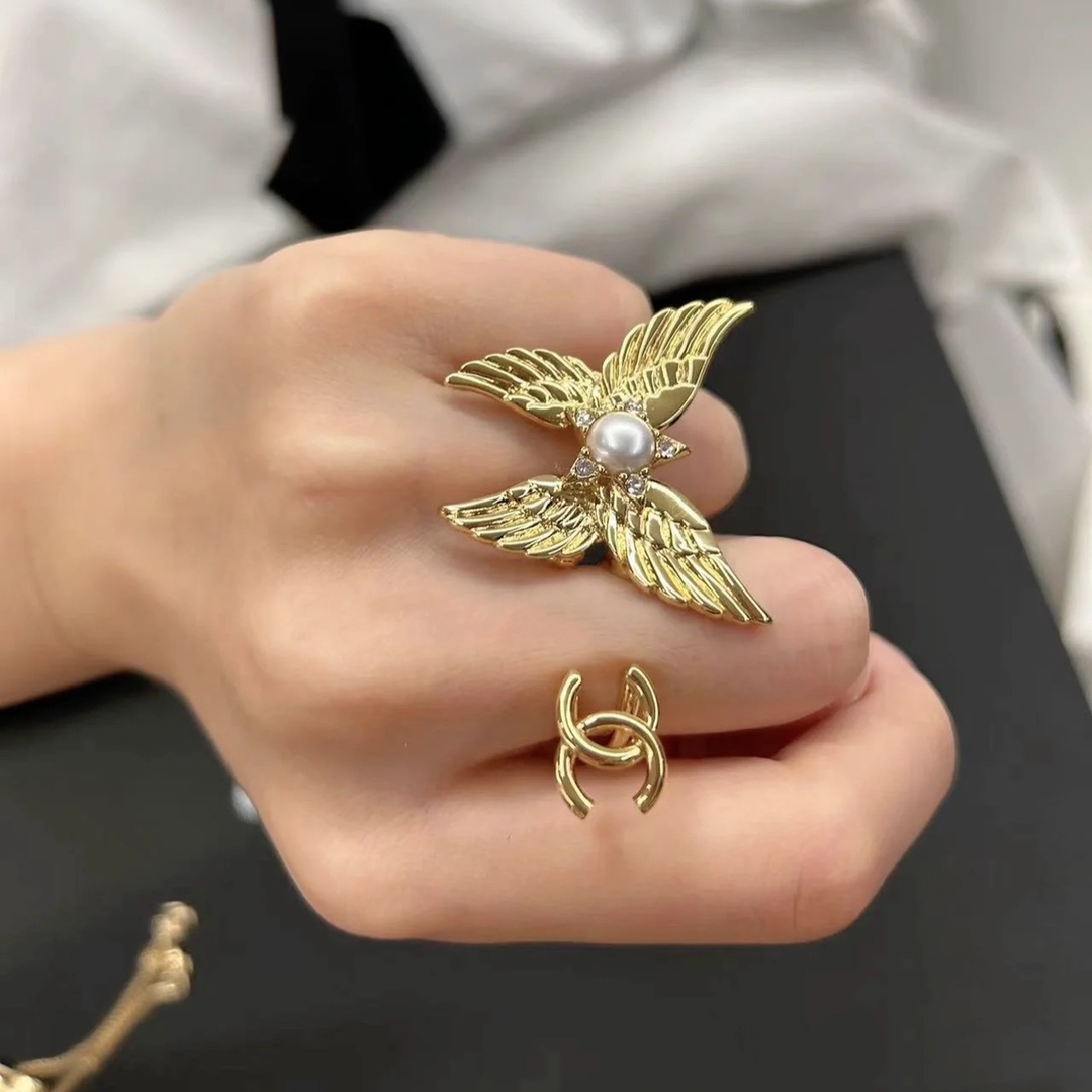 Chanel Butterfly Between Finger Open Ring - Original Replica Club