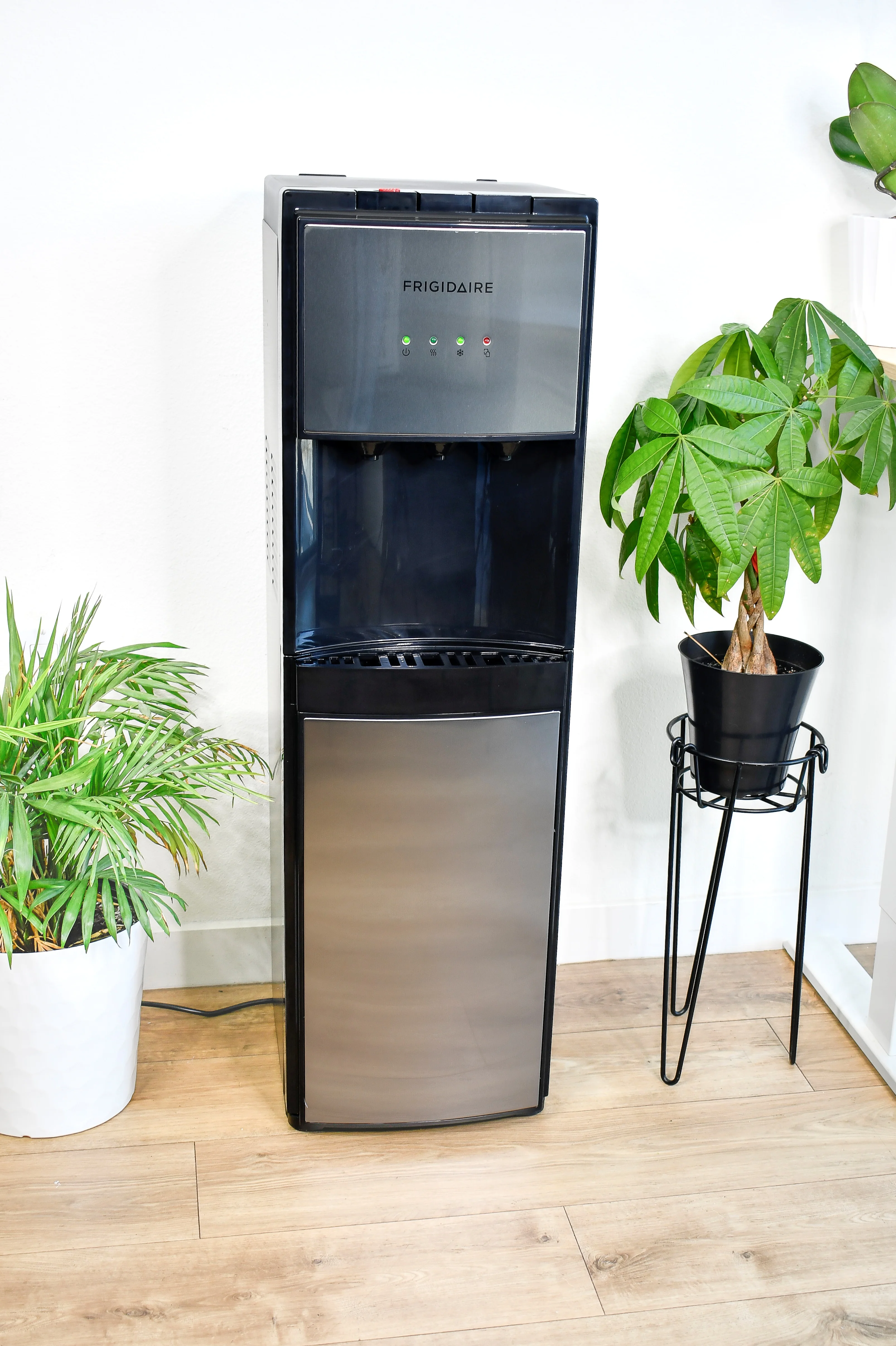 Frigidaire, 5 Gallon Bottom Loading Hot and Cold Water Dispenser EFWC505, Stainless Steel