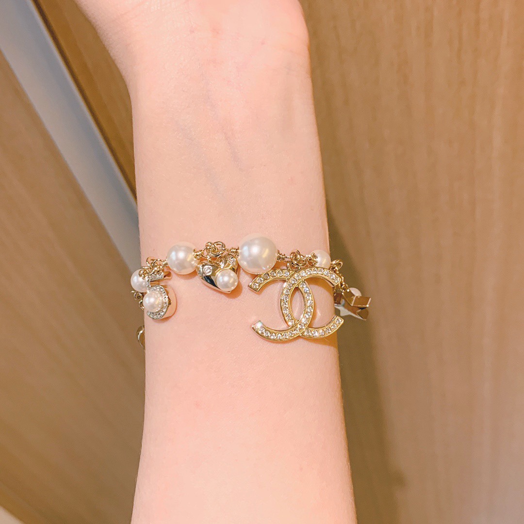 Chanel Chain Pearl Bracelet with Star Heart NO.5 CC Charms - Original Replica Club