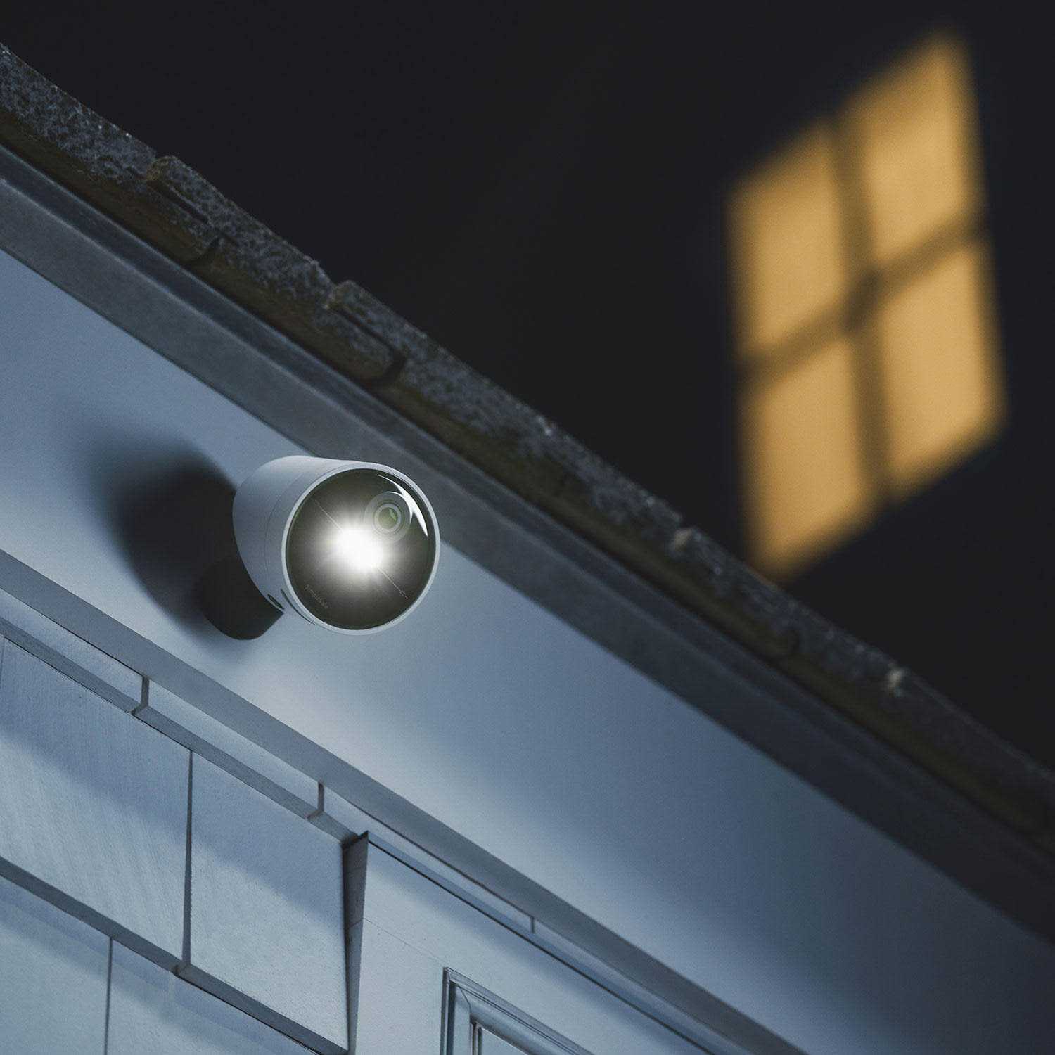 SimpliSafe Home Security System With Outdoor And Indoor Cameras, 3 Entry Sensors - Image 2 SimpliSafe Home Security System With Outdoor And Indoor Cameras, 3 Entry Sensors - Image 2