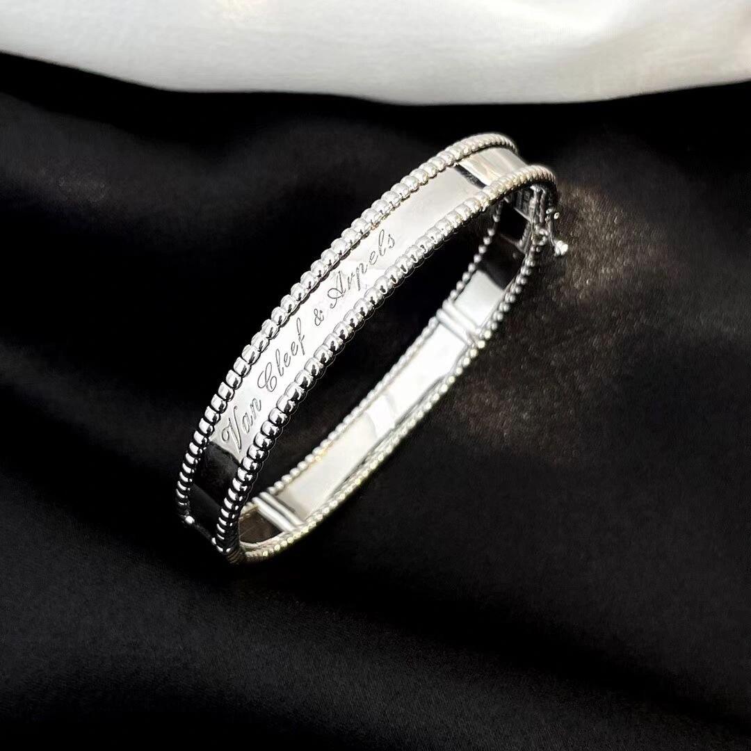 VCA Perlee Signature Bracelet - Medium Bangle - Original Replica Club
