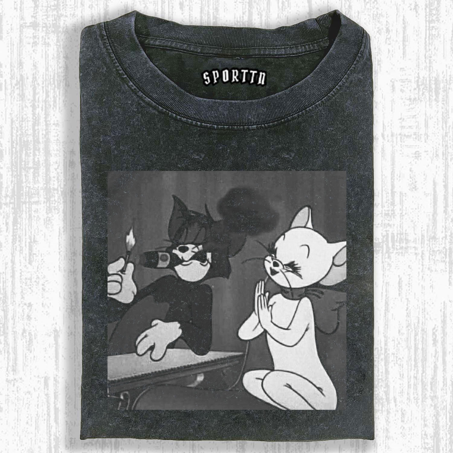 TOM AND THE WHITE CAT'S FUNNY MOMENT T-SHIRT