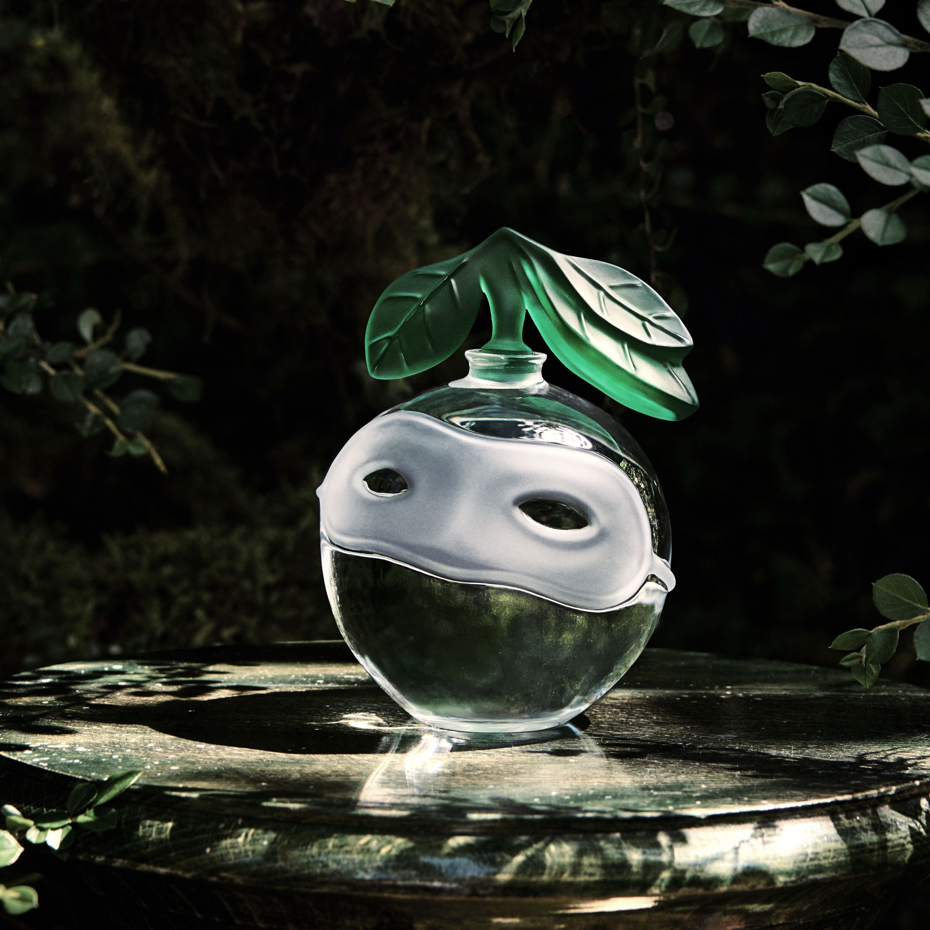 LA VALSE HÉSITATION RENÉ MAGRITTE ET LALIQUE 2025 - EXTRAIT DE PARFUM, 250ML