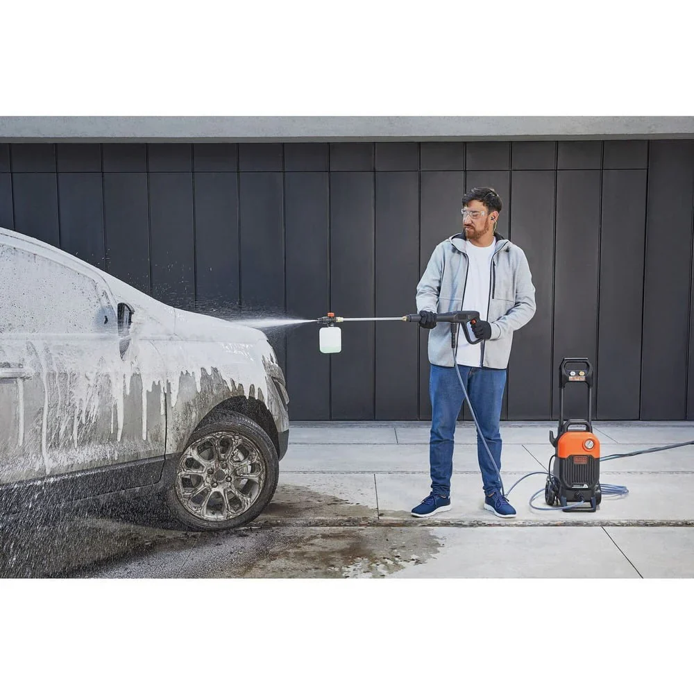 Black & Decker BEPW2000 2000 max PSI 1.2 GPM Corded Cold Water Pressure Washer