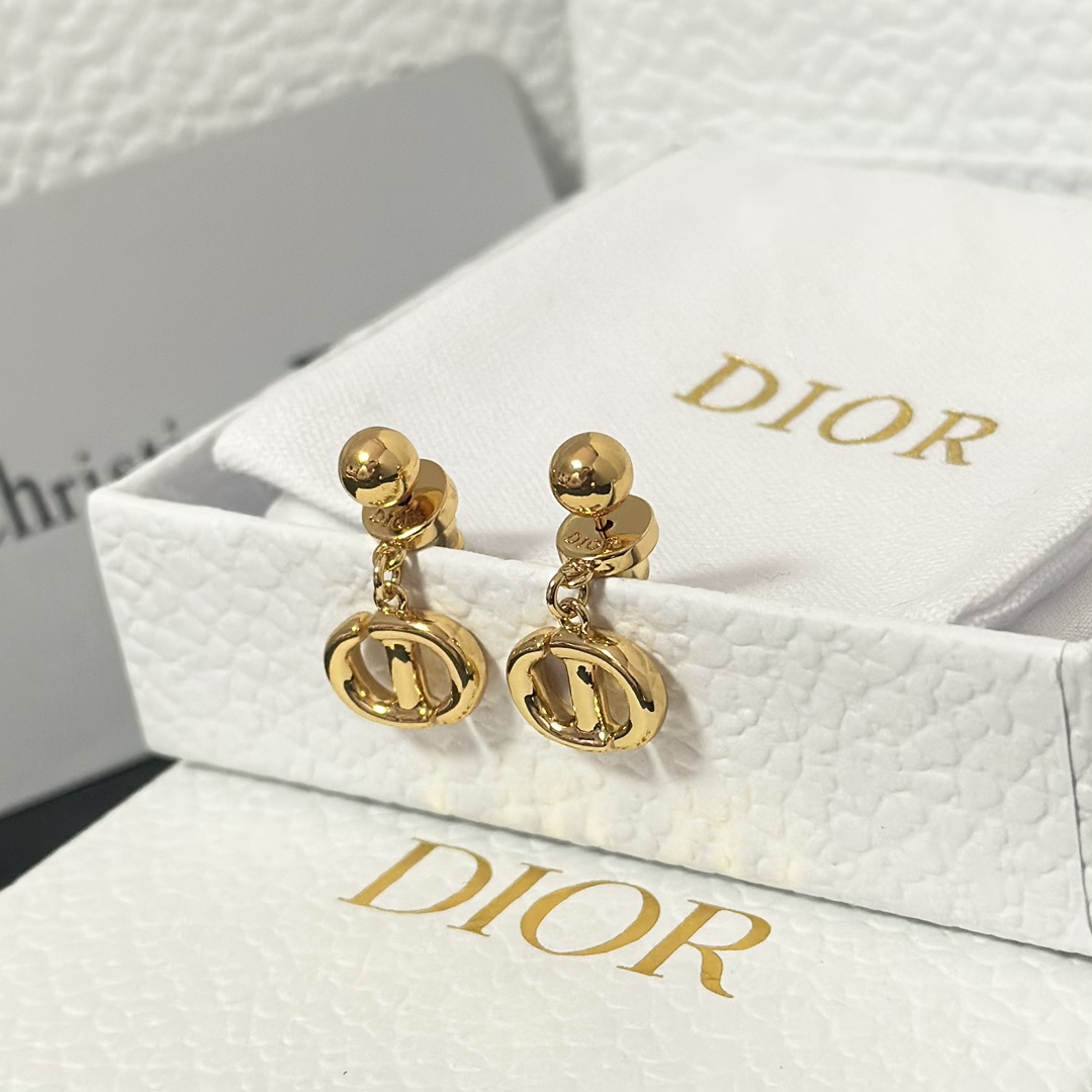 Dior CD Letter Stud Earrings - Original Replica Club