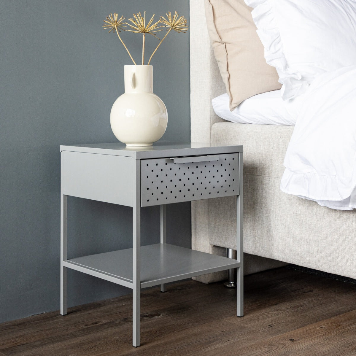 Fjôrd - Nachtkastje Lichtgrijs Metaal - 40x40x52cm - Sacramento