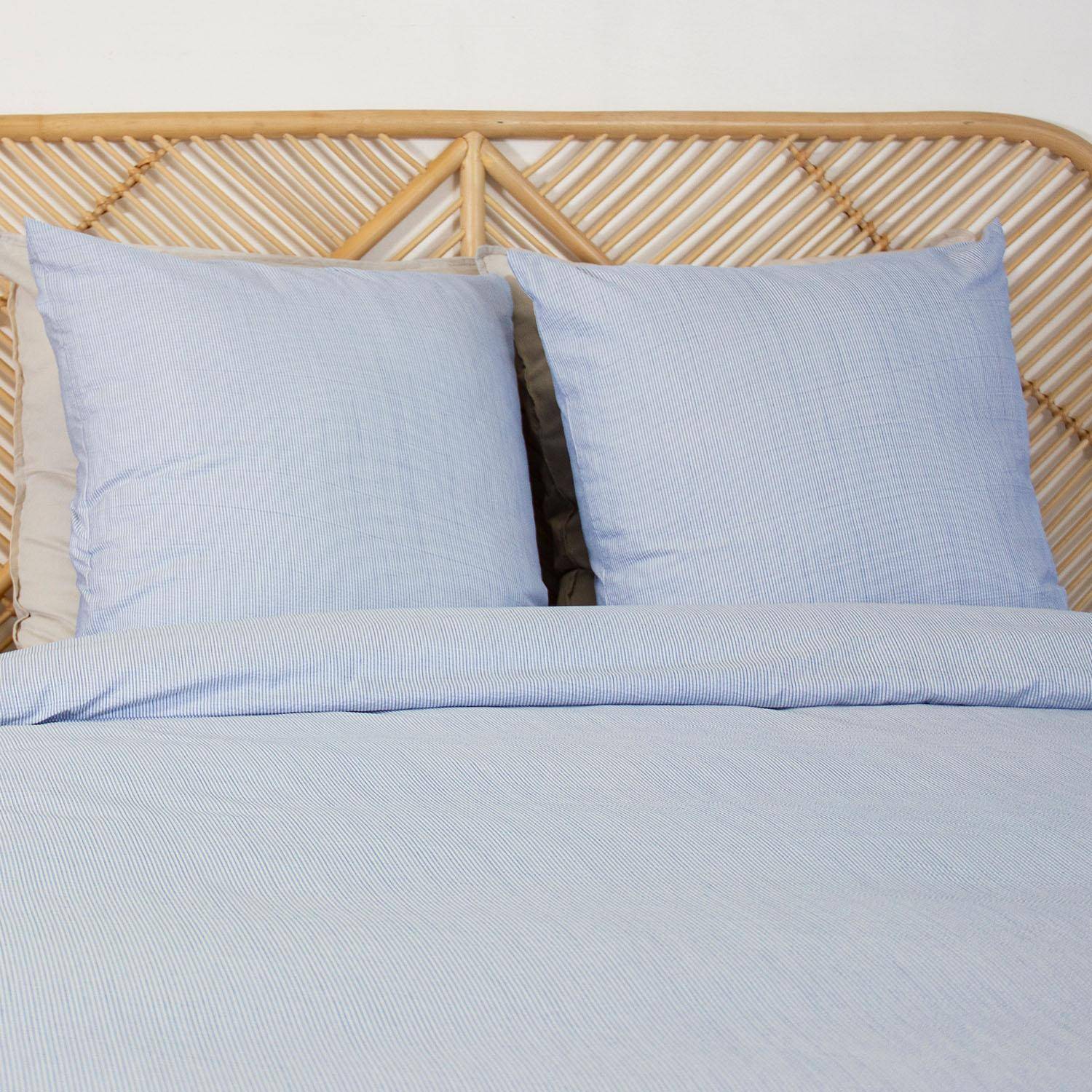 Lanna - Ropa de cama de microfibra con rayas azules, 2 plazas