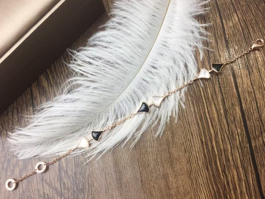 Bvlgari Divas' Dream Bracelet - Original Replica Club