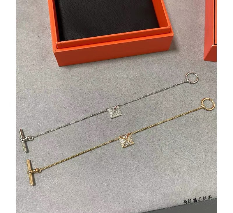 Hermes Square Rivet Bracelet - Original Replica Club