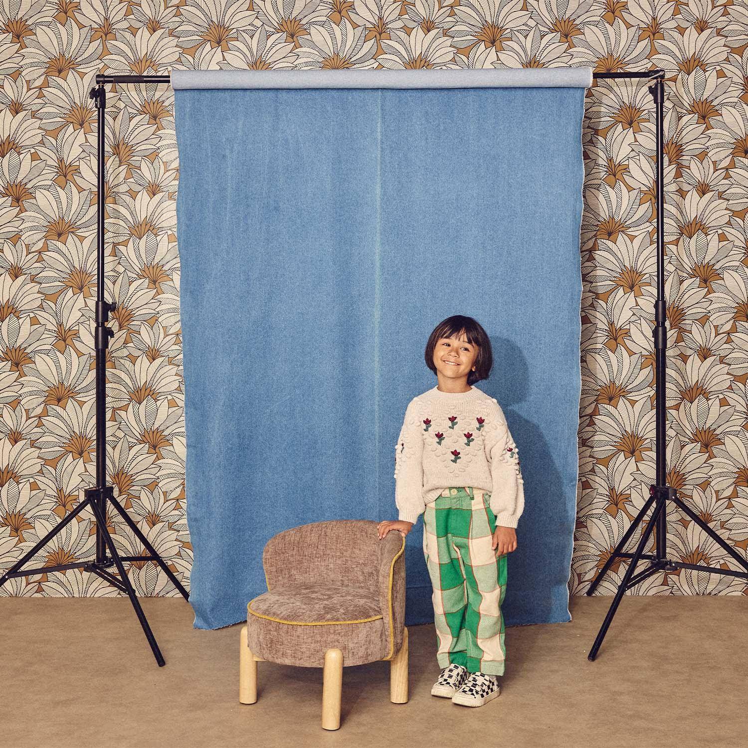 Louisa - Sillón vintage infantil de madera de caucho y tela de chenilla