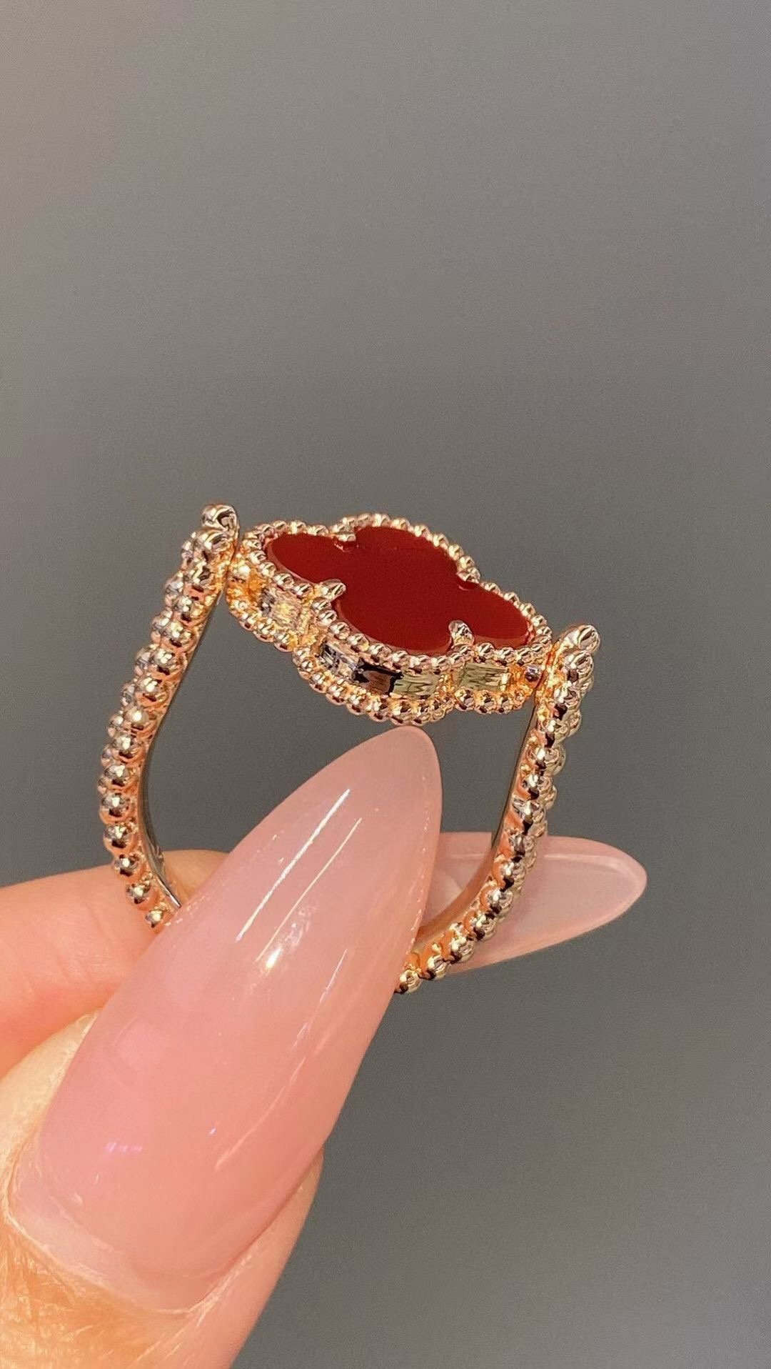 VCA Vintage Alhambra Reversible Ring - Original Replica Club