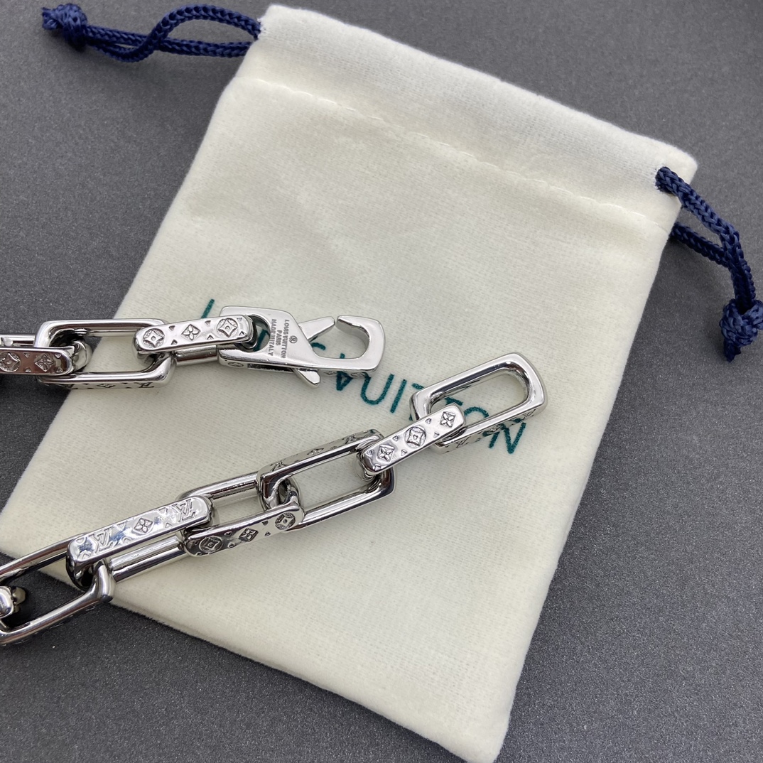 Louis Vuitton Monogram Men's Silver Necklace - Original Replica Club