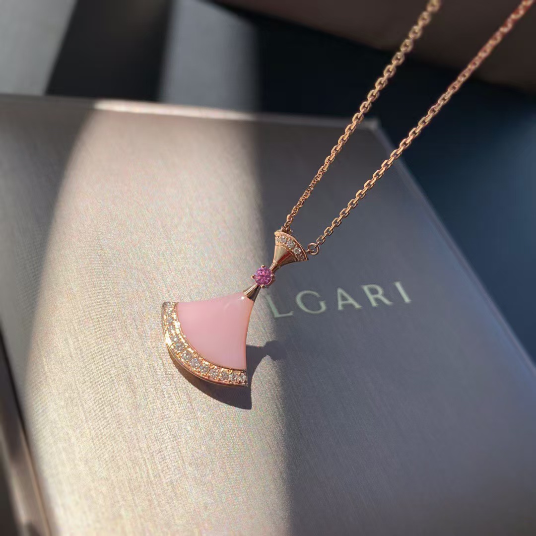 Bvlgari Divas' Dream Necklace - Pink - Original Replica Club