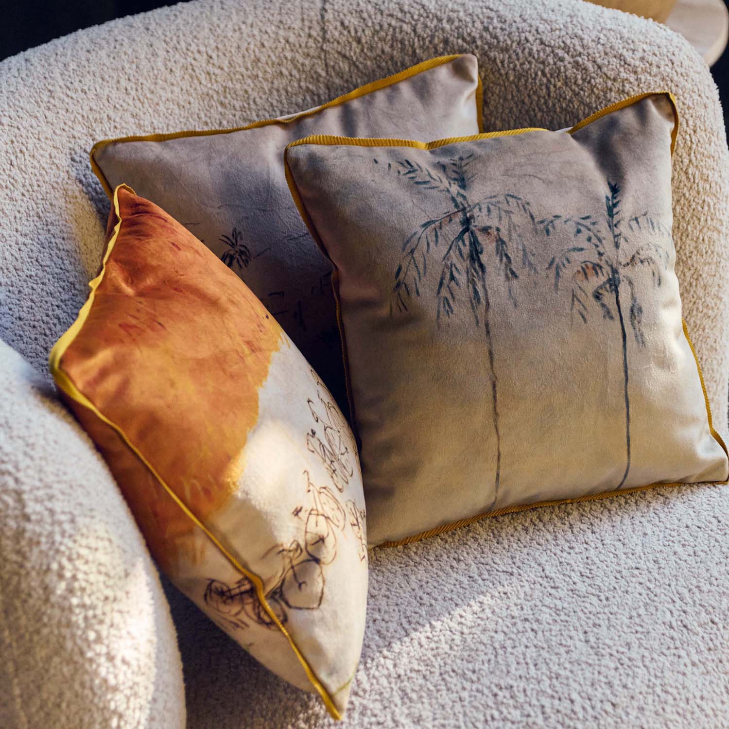 Bicyclette Velvet Cushion