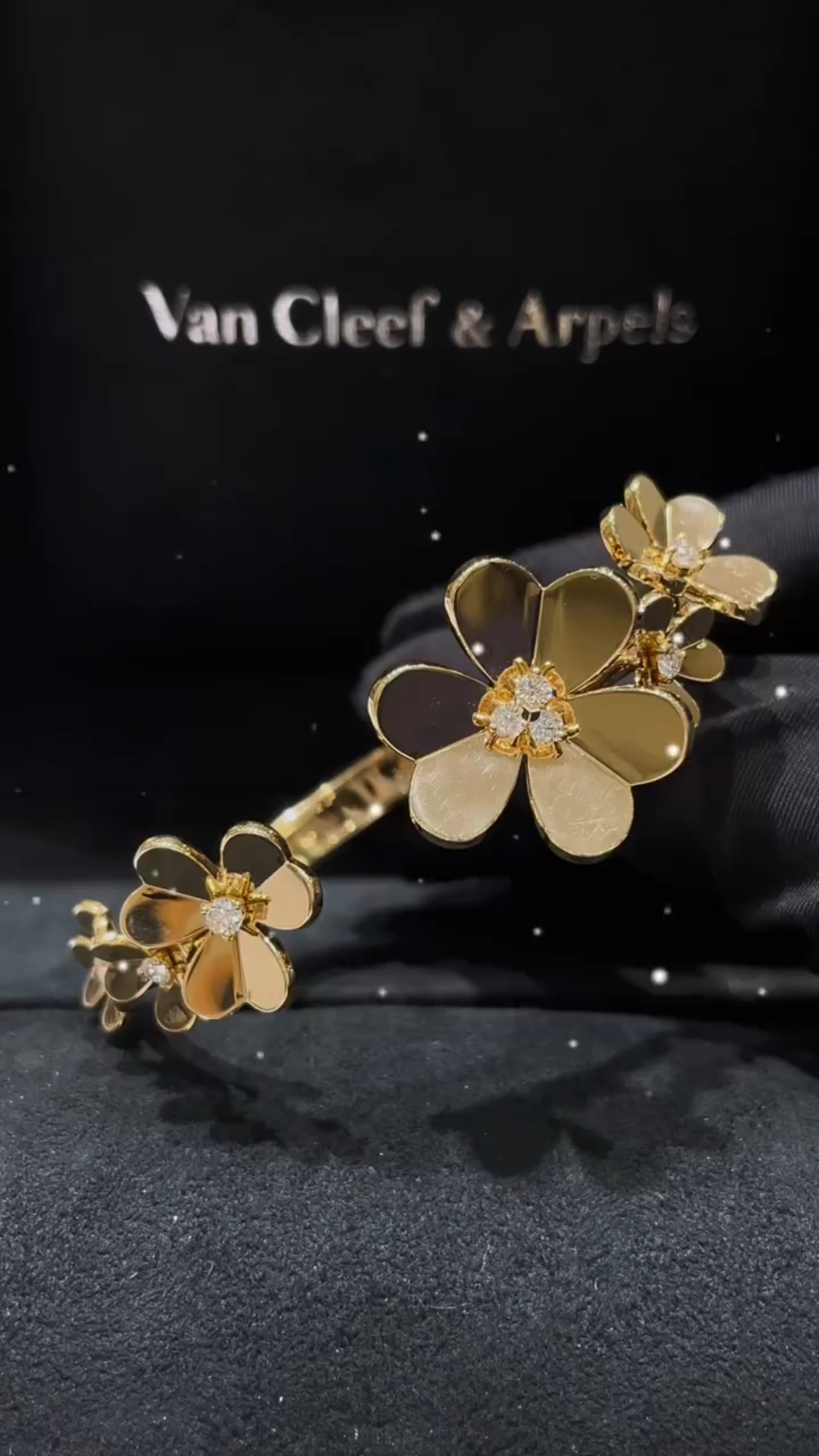 VCA Frivole 7 Flowers Bangle Bracelet - Original Replica Club