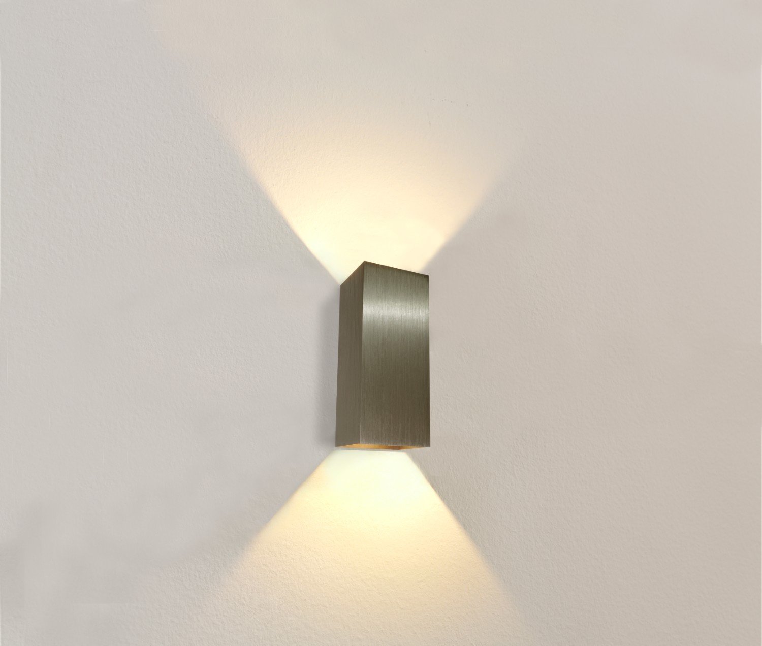 Artdelight Wandlamp Dante XL 2 lichts 24 x 10 cm metallic brons