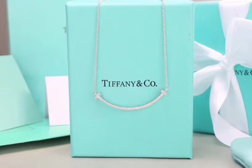 Tiffany T Smile Pendant Necklace - Original Replica Club