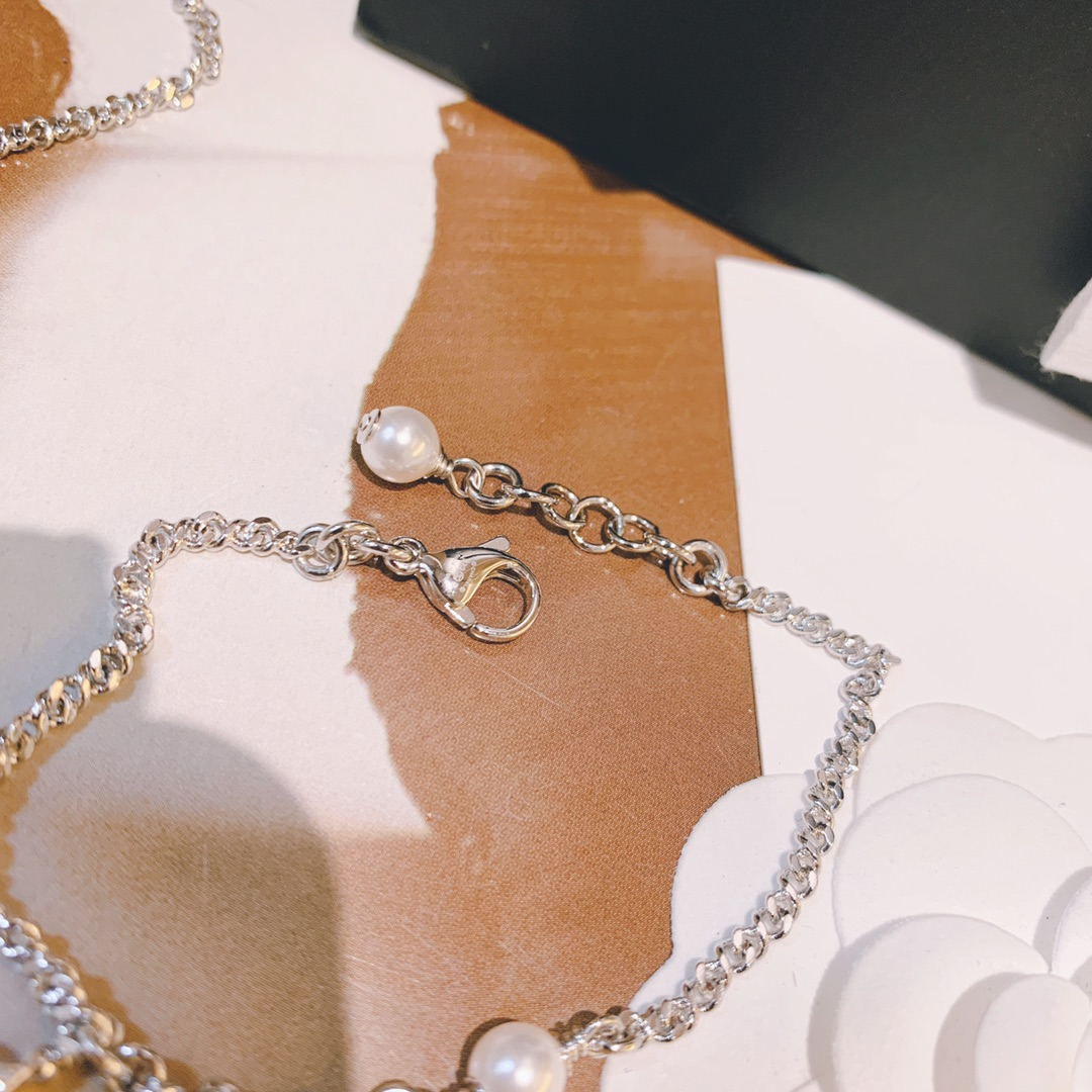 Chanel Minimalistic Star CC Pendant Silver Bracelet Necklace - Original Replica Club