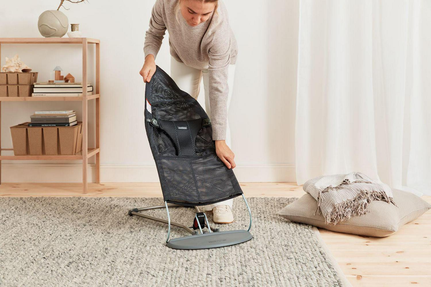 BabyBjorn Bouncer Bliss - Anthracite. Mesh - Image 3