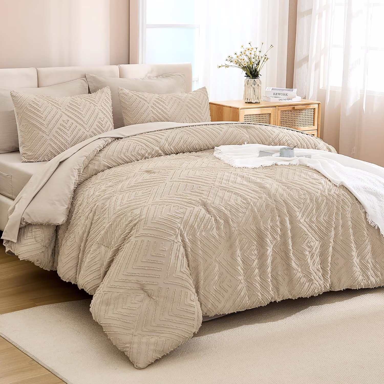 Queen Comforter Set 7 Piece Dark Emerald Green - Bed in a Bag Queen Boho Lightweight Fluffy Tufted Bedding Sets with Comforter, Sheets, Pillowcases & Shams - Image 8