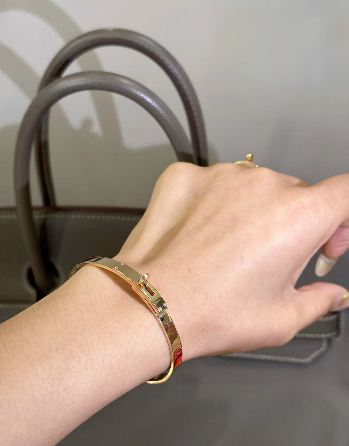 Hermes Minimalist Bangle Bracelet - Original Replica Club