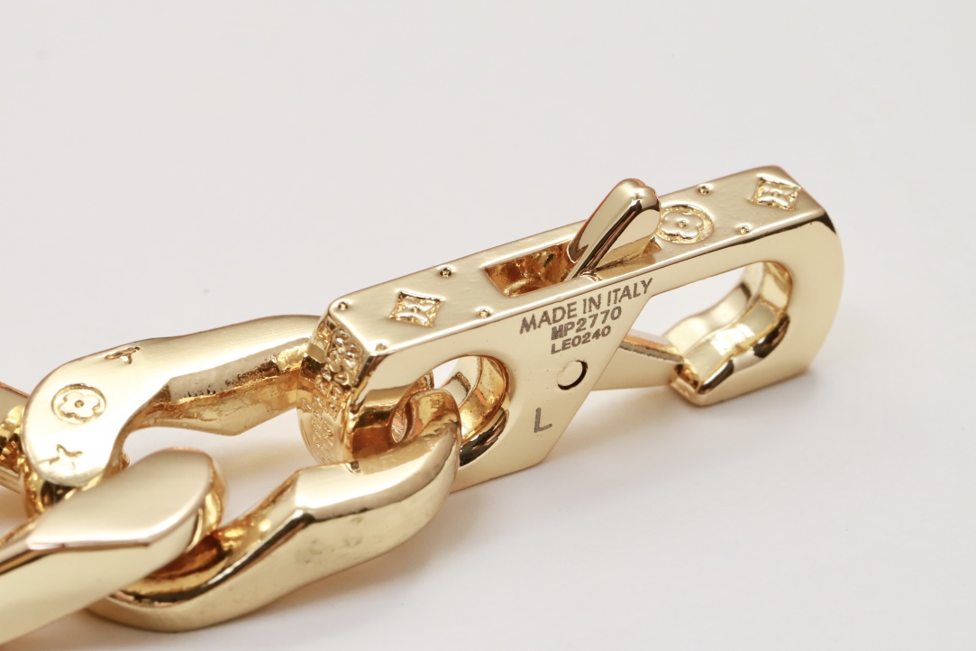 Louis Vuitton Golden Cuban Chain Bracelet Men - Original Replica Club