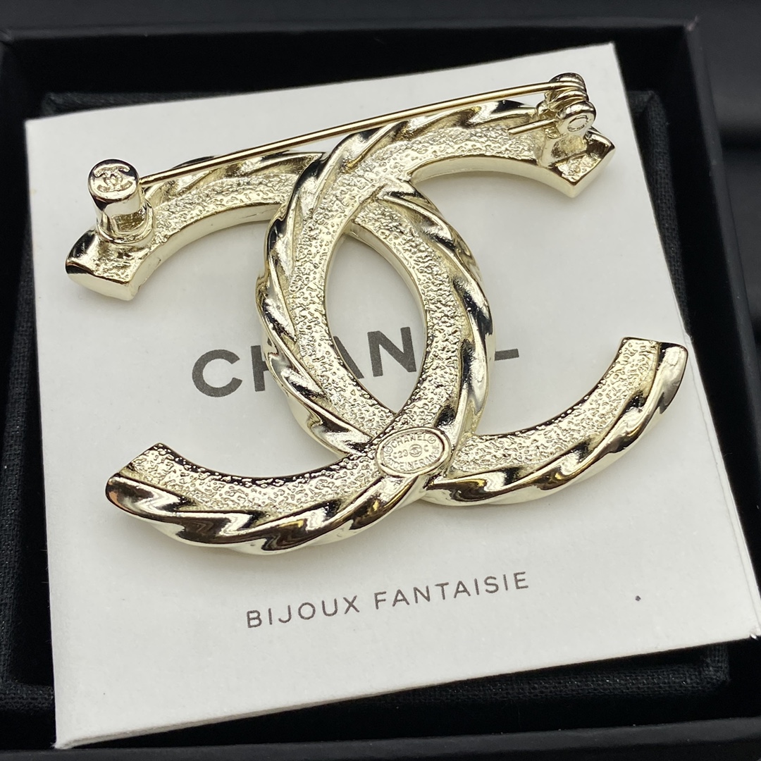 Chanel Light Gold Diamond CC Brooch - Original Replica Club