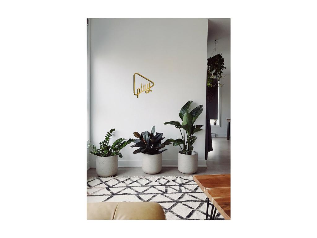 Decoración de Metal Play 1, Oro, 50x1,5x62 cm, Mubdelu