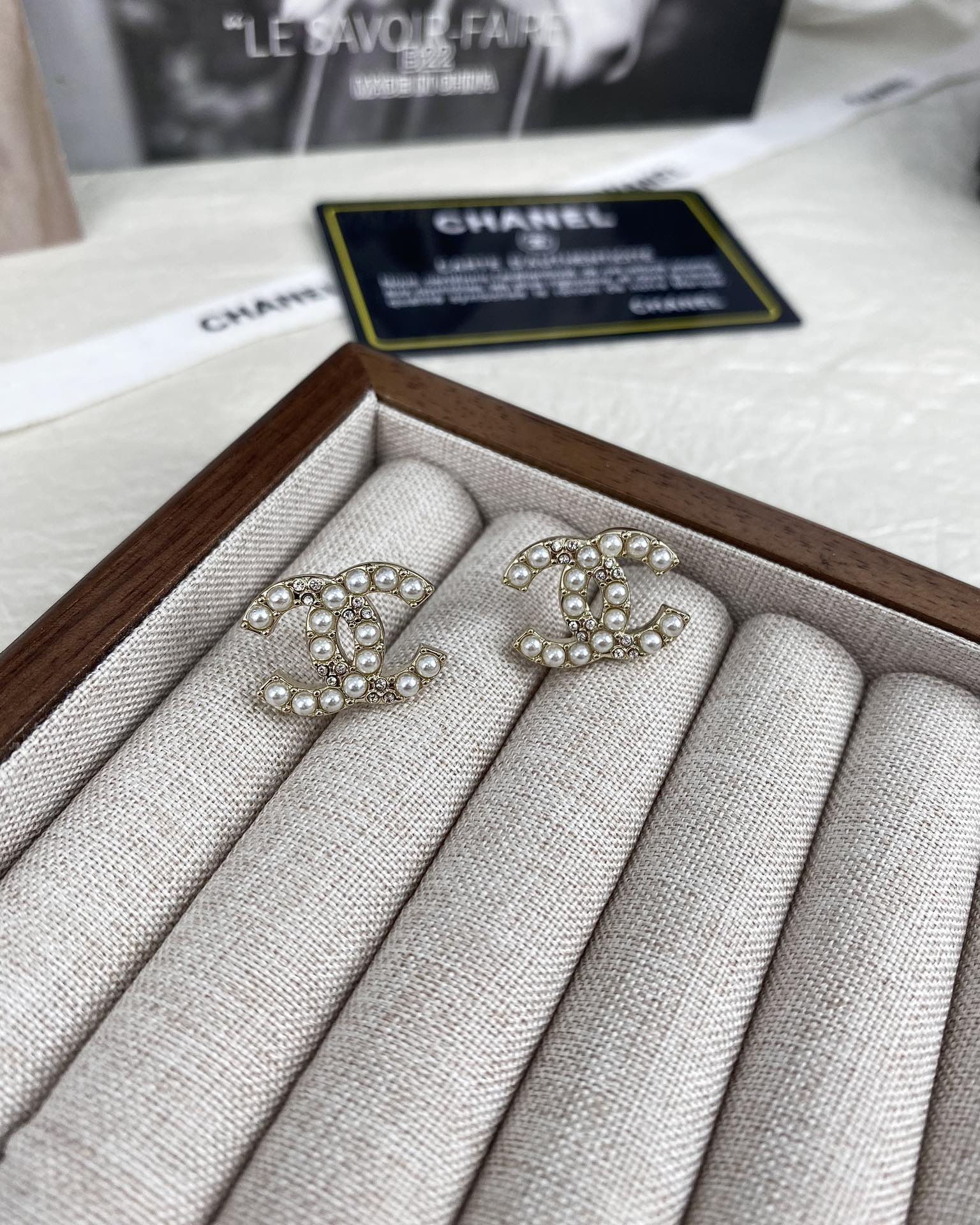 Chanel Pearl and Diamond Paved CC Earrings - Original Replica Club
