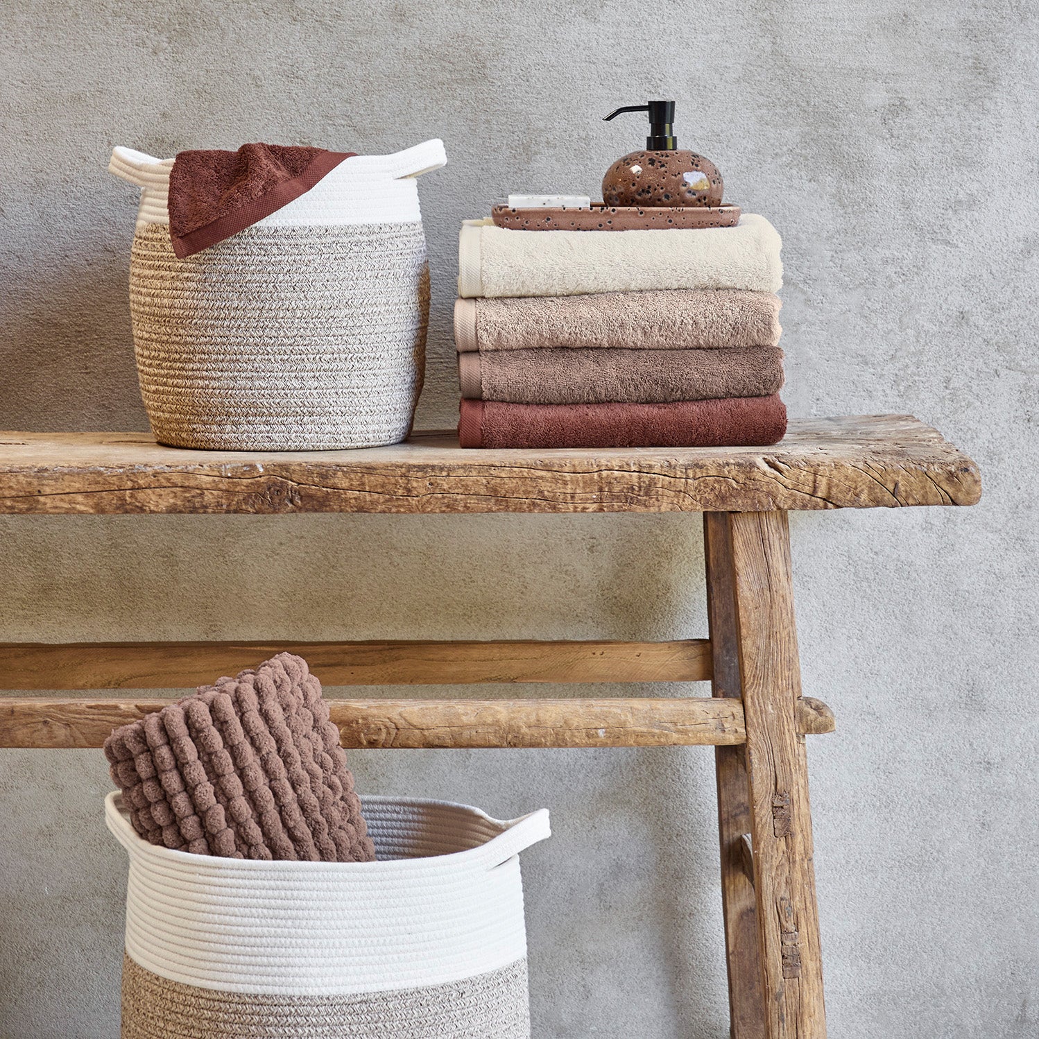 Aquanova Osman Wasmand Small - Nougat