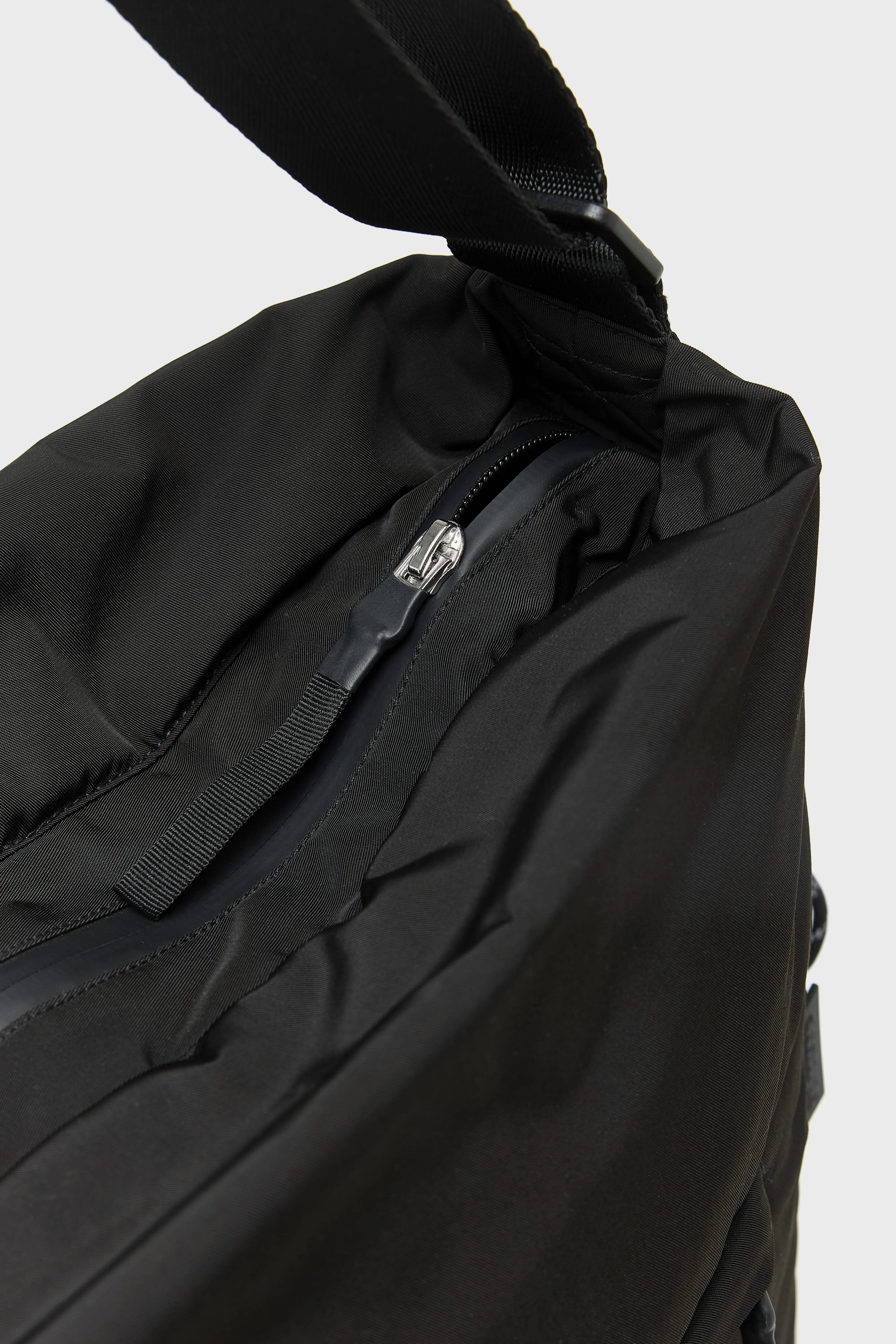 Bellerose Hendem shoulder bag (261 / M / BLACK)