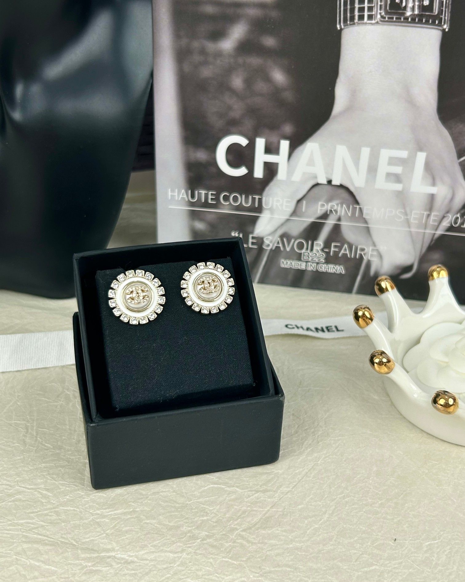 Chanel Sunflower Diamond Round Stud Earrings - Original Replica Club