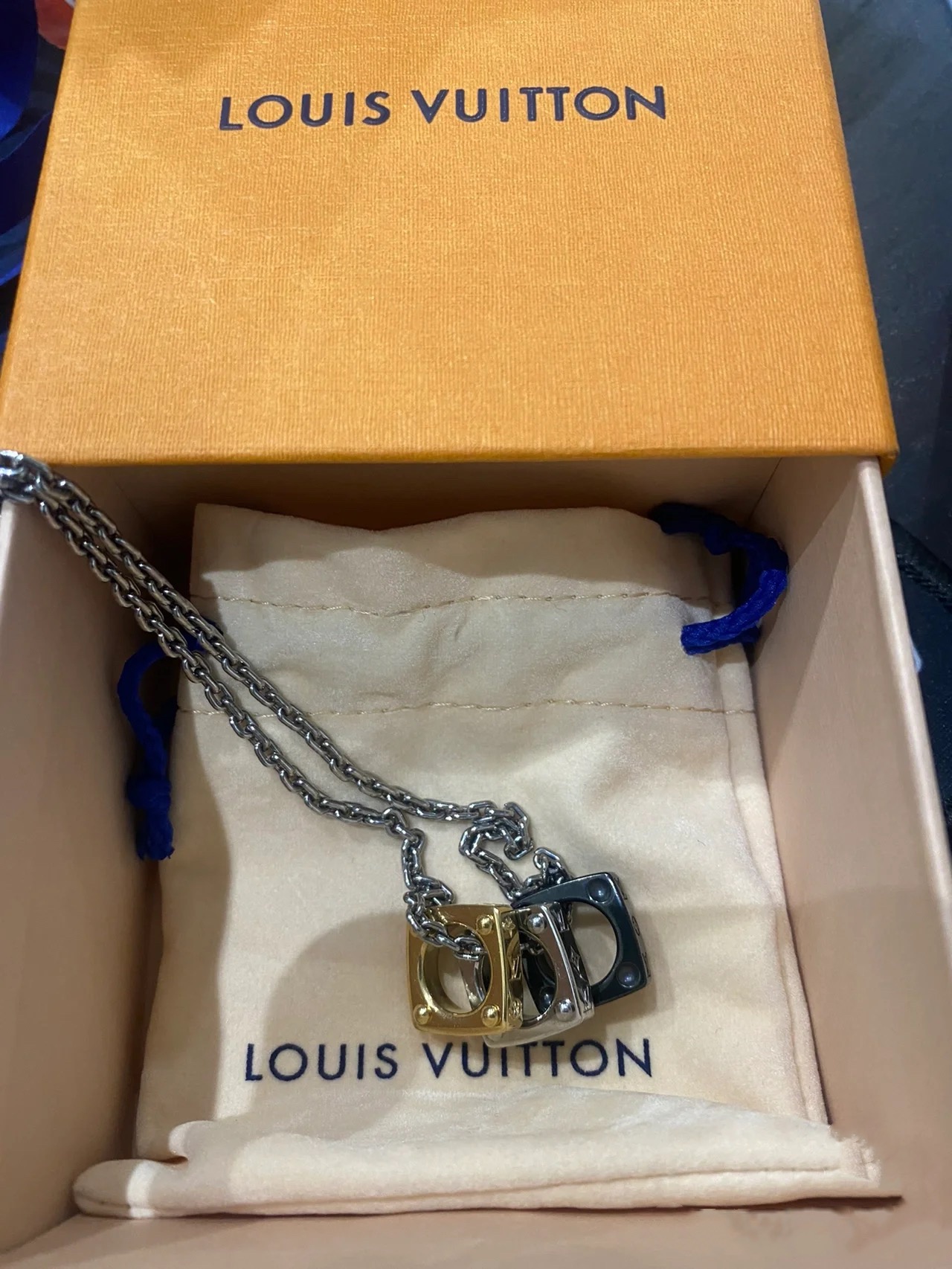 Louis Vuitton 3 Circles Pendant Necklace - Original Replica Club