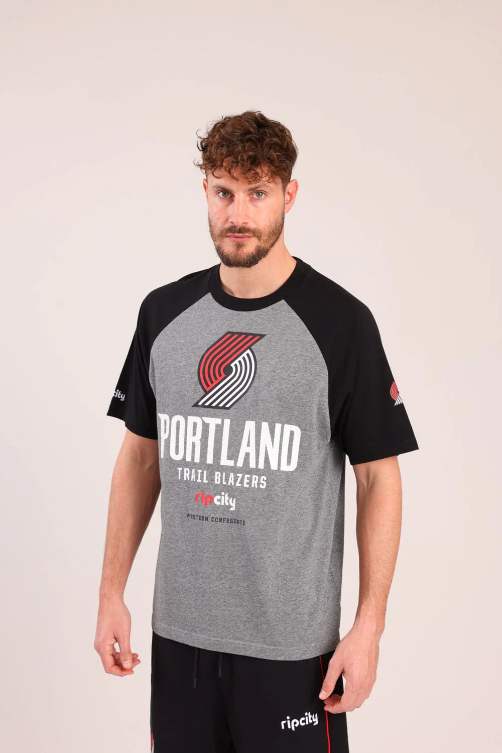 חולצה ממותגת NBA
