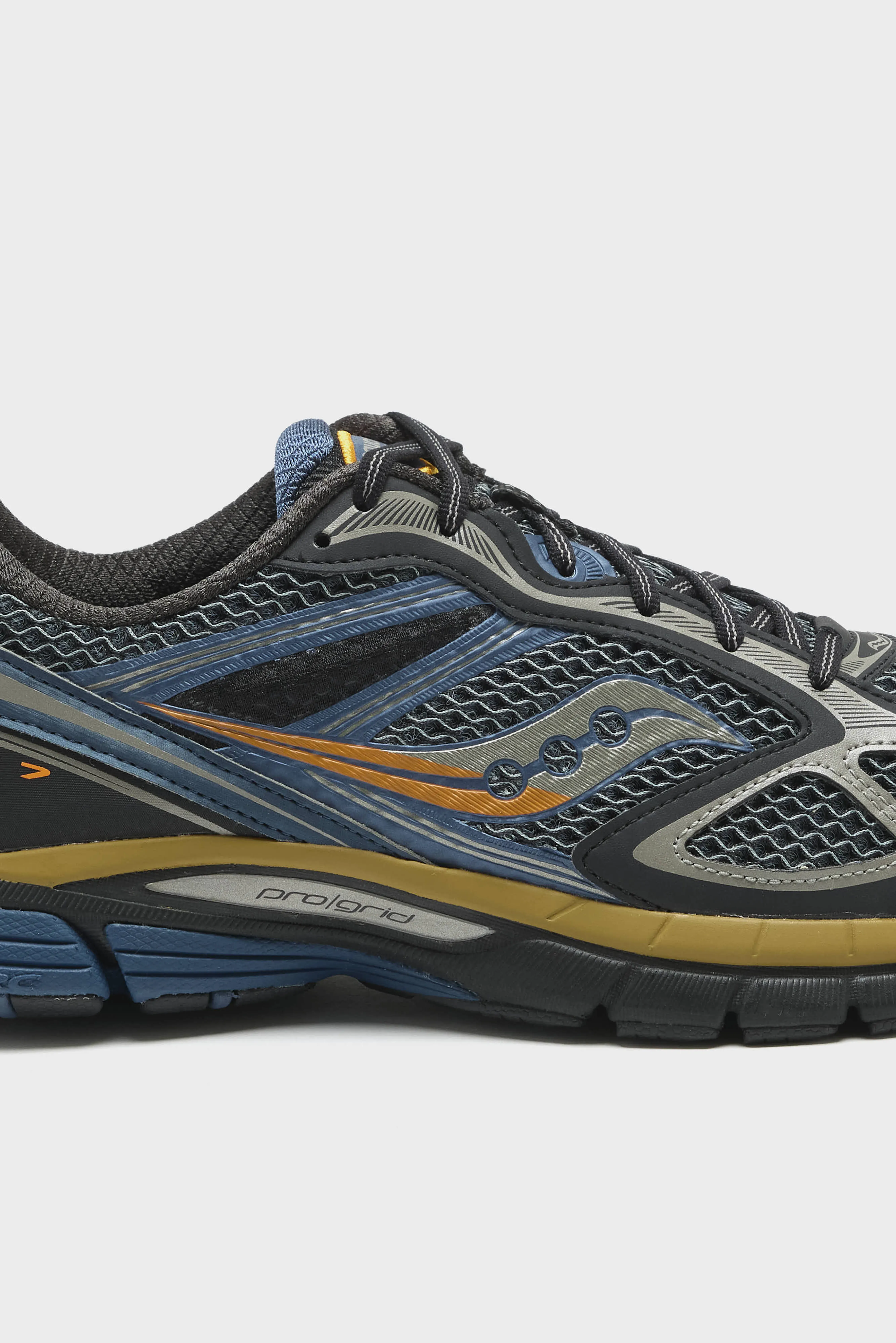 Bellerose ProGrid Guide 7 Disrupt for Men  (261 / M / BLACK)