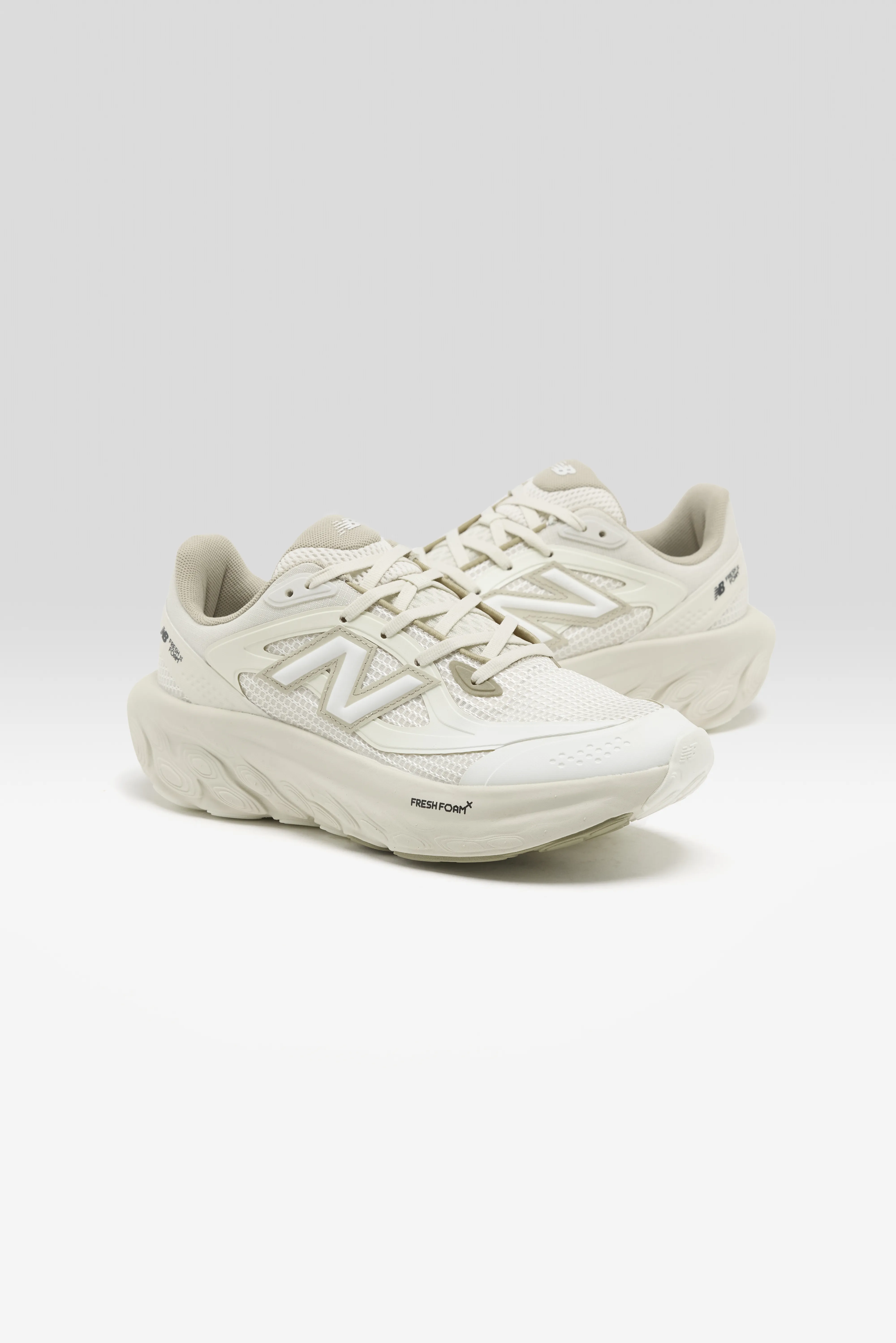 Bellerose Fresh Foam Trainer for Women  (261 / W / OFF WHITE)