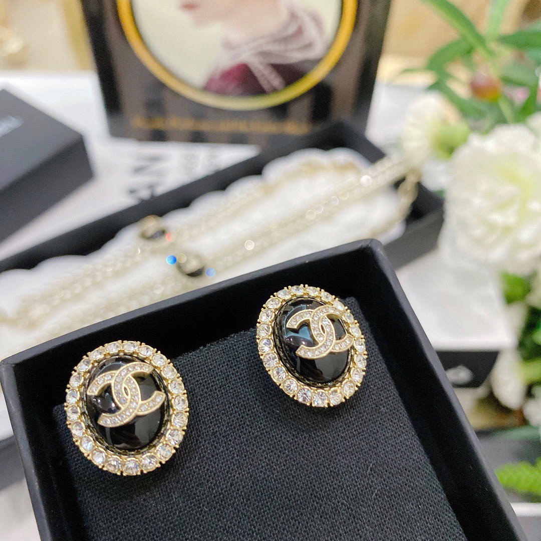 Chanel 3 Rows Pearl Rhinestone Bracelet Earrings Choker Necklace - Original Replica Club