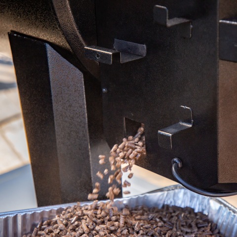EASY TO USE HOPPER CLEANOUT EASY TO USE HOPPER CLEANOUT
